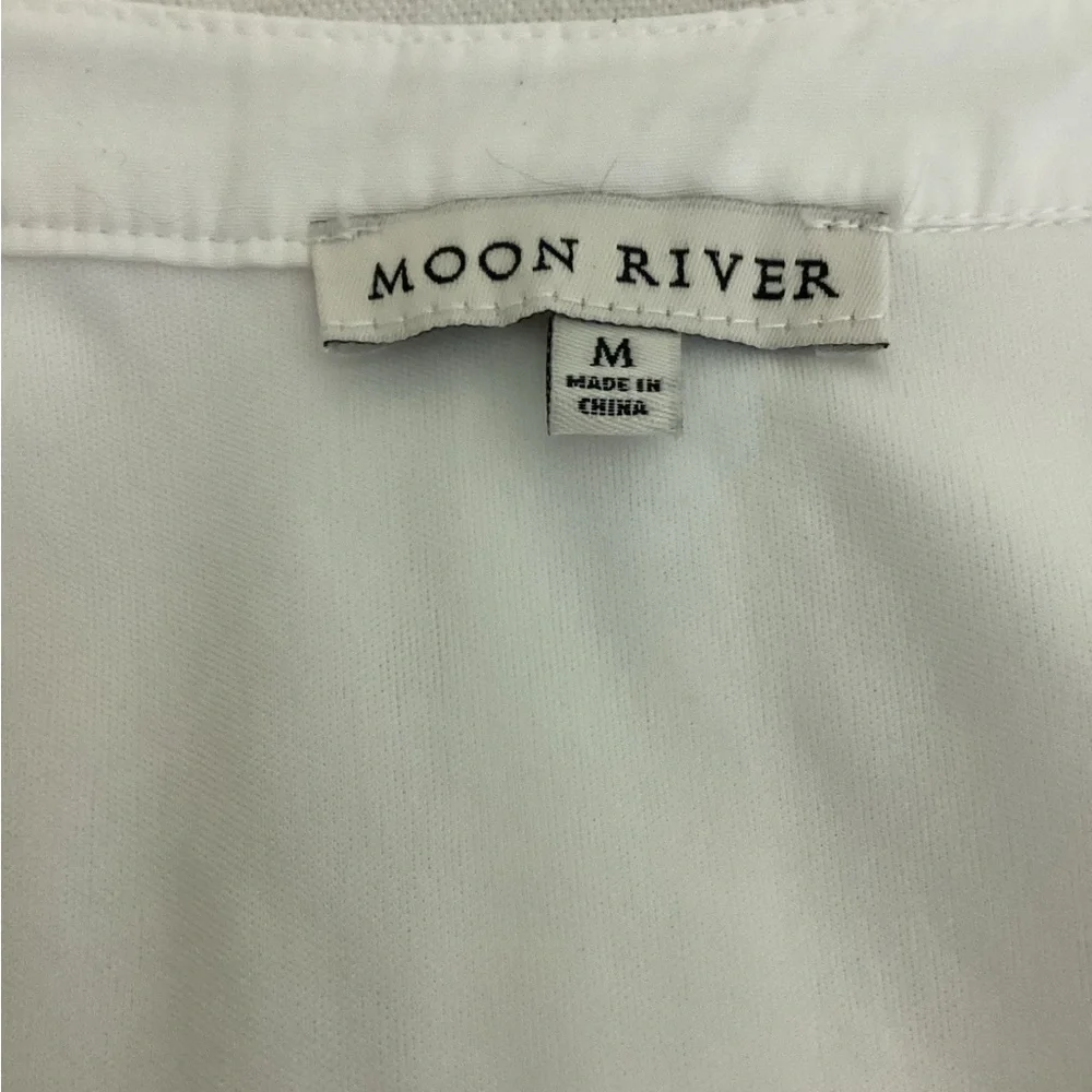 Moon River Dress Womens
Medium Ivory Embroidered Eyelet Puff Sleeves Feminine - Picture 9 of 14
